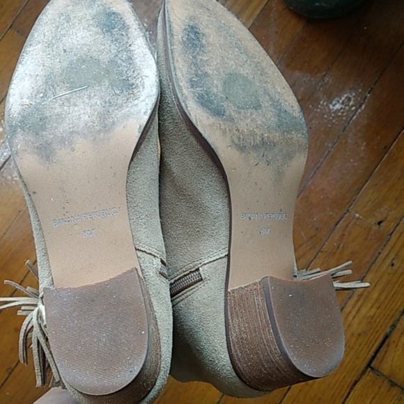 BR Fringe Suede Ankle Boots /Booties- Banana Republic - Picture 8 of 8